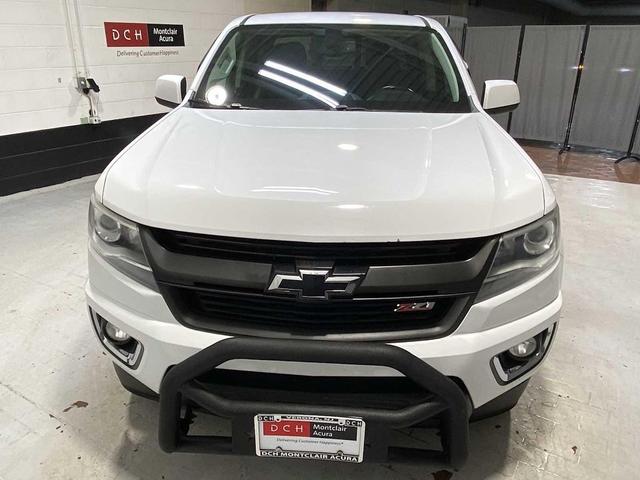 Photo of 2018 Summit White Chevrolet Colorado