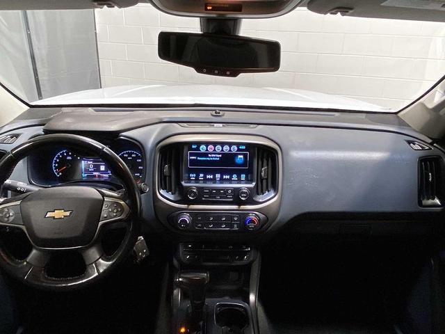 Photo of 2018 Summit White Chevrolet Colorado