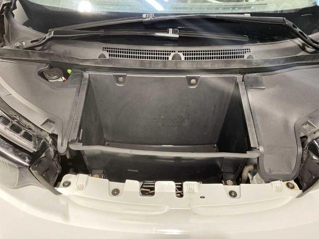 Photo of 2014 White BMW i3