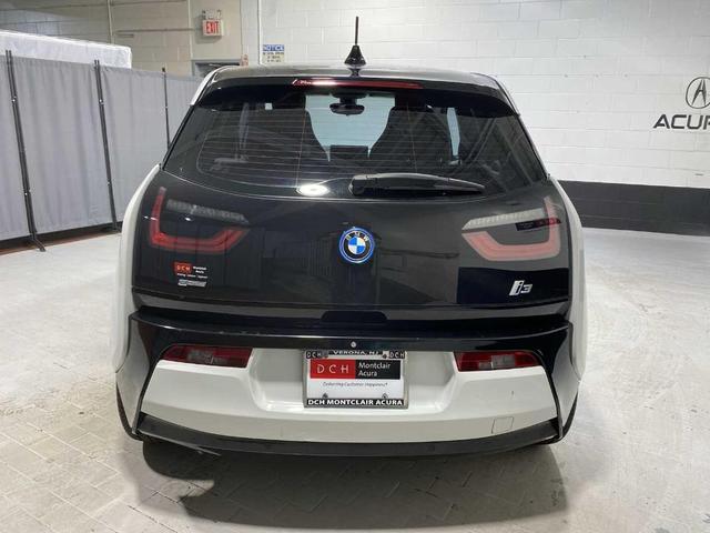 Photo of 2014 White BMW i3