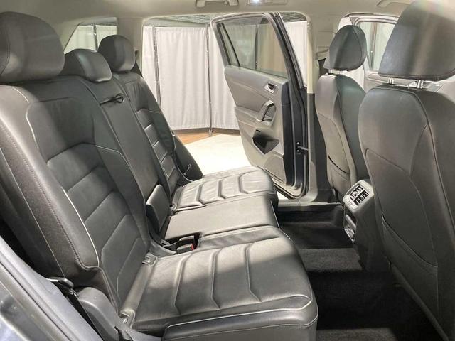 Photo of 2018 Platinum Gray Metallic Volkswagen Tiguan