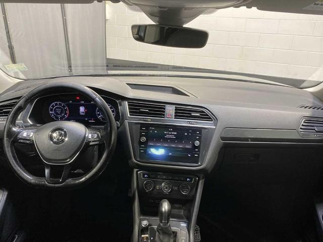 Photo of 2018 Platinum Gray Metallic Volkswagen Tiguan