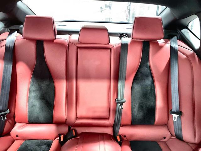 Photo of 2023 Platinum White Pearl Acura TLX