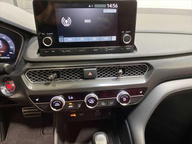 Photo of 2024 Platinum White Pearl Acura Integra