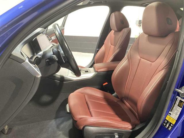 Photo of 2022 Portimao Blue Metallic BMW 330