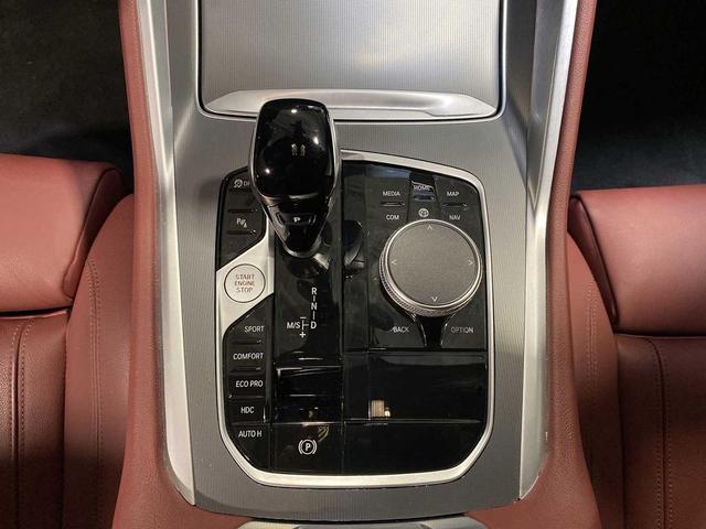 Photo of 2022 Dark Graphite Metallic BMW X6