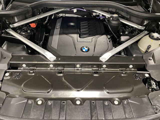 Photo of 2022 Dark Graphite Metallic BMW X6