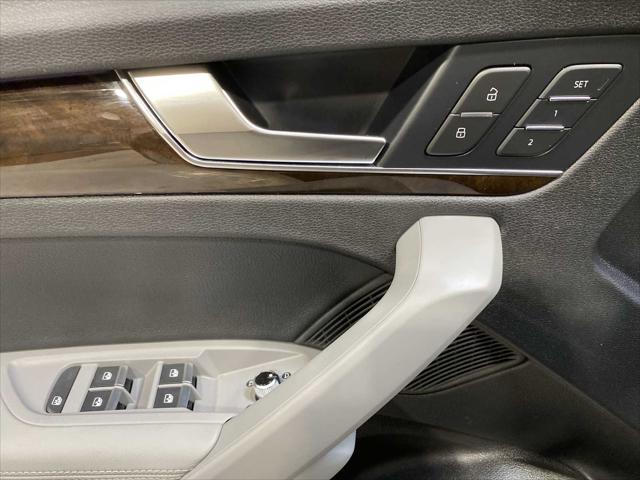 Photo of 2018 Navarra Blue Metallic Audi Q5