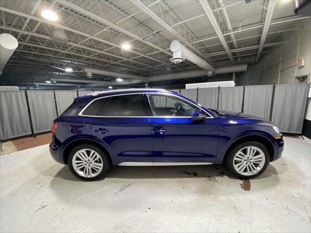 Photo of 2018 Navarra Blue Metallic Audi Q5