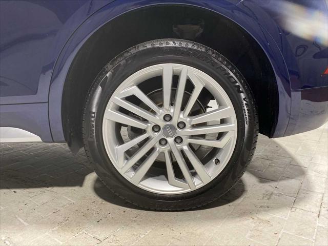 Photo of 2018 Navarra Blue Metallic Audi Q5