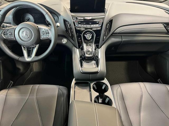 Photo of 2025 Platinum White Pearl Acura RDX