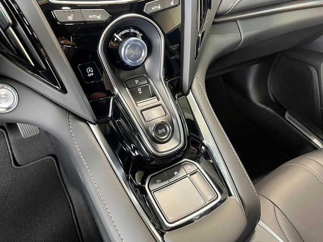 Photo of 2025 Platinum White Pearl Acura RDX