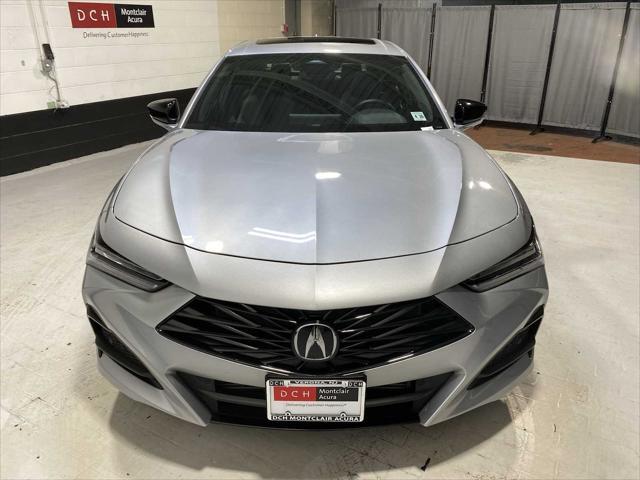 Photo of 2025 Lunar Silver Metallic Acura TLX