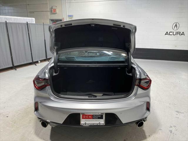 Photo of 2025 Lunar Silver Metallic Acura TLX