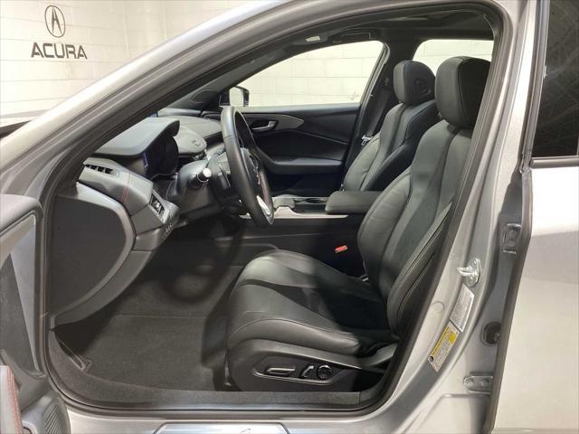 Photo of 2025 Lunar Silver Metallic Acura TLX