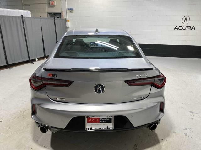 Photo of 2025 Lunar Silver Metallic Acura TLX
