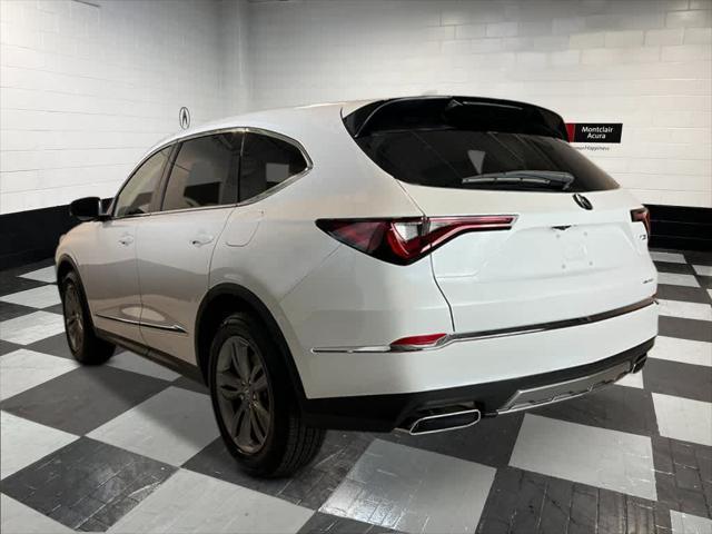 Photo of 2025 Platinum White Pearl Acura MDX