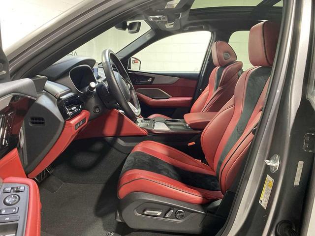 Photo of 2023 Liquid Carbon Metallic Acura MDX