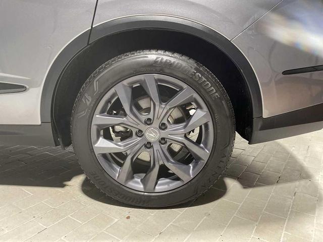 Photo of 2023 Liquid Carbon Metallic Acura MDX