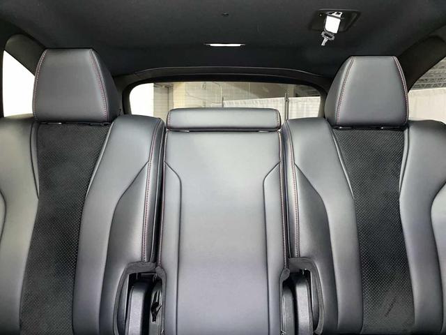 Photo of 2023 Platinum White Pearl Acura MDX