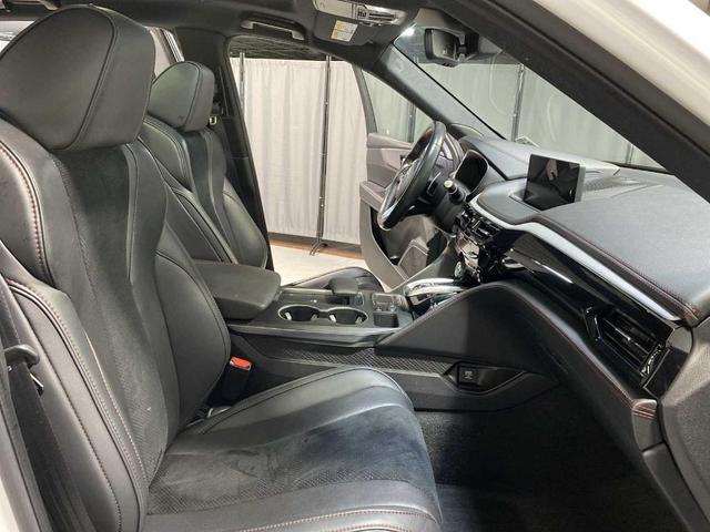 Photo of 2023 Platinum White Pearl Acura MDX
