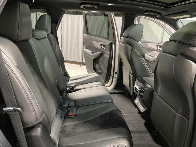 Photo of 2023 Platinum White Pearl Acura MDX