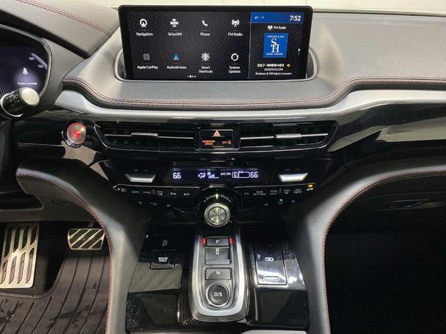 Photo of 2023 Platinum White Pearl Acura MDX
