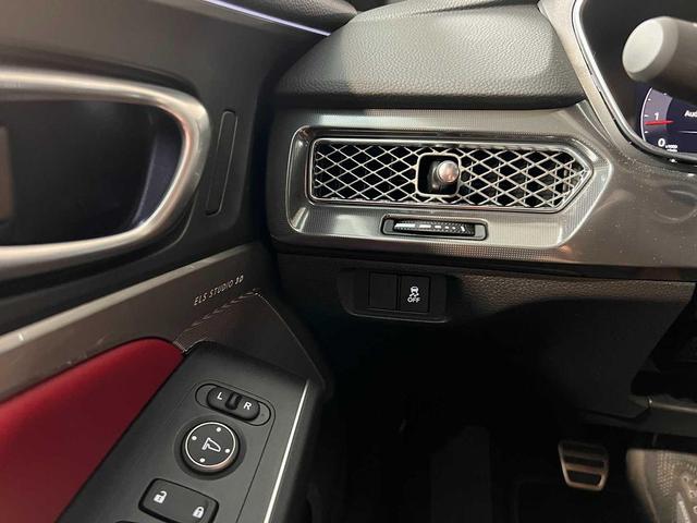 Photo of 2025 Majestic Black Pearl Acura Integra