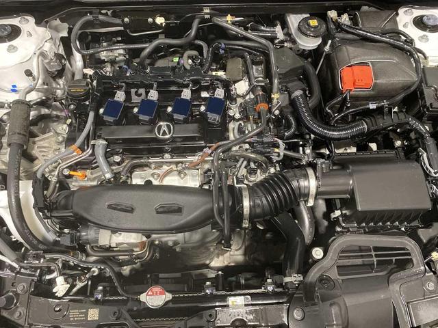 Photo of 2023 Platinum White Pearl Acura Integra
