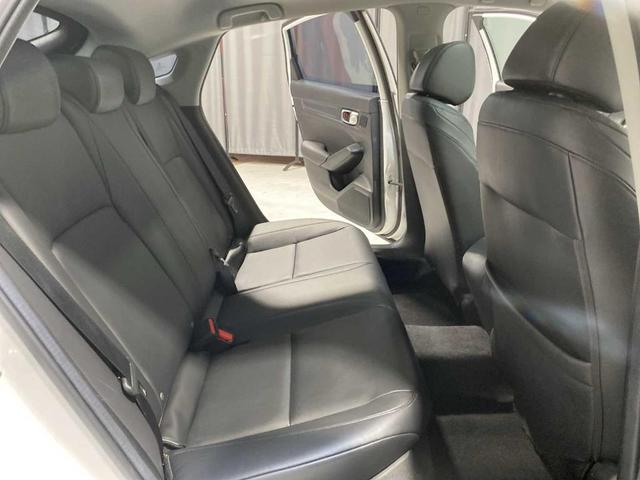 Photo of 2023 Platinum White Pearl Acura Integra