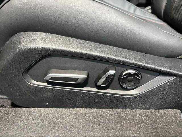 Photo of 2025 Majestic Black Pearl Acura TLX