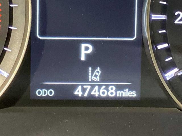 Photo of 2020 Obsidian Black Lexus RX 350