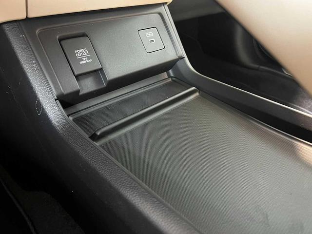 Photo of 2025 Liquid Carbon Metallic Acura RDX