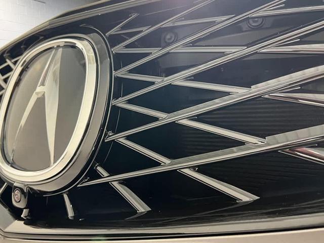 Photo of 2025 Liquid Carbon Metallic Acura RDX