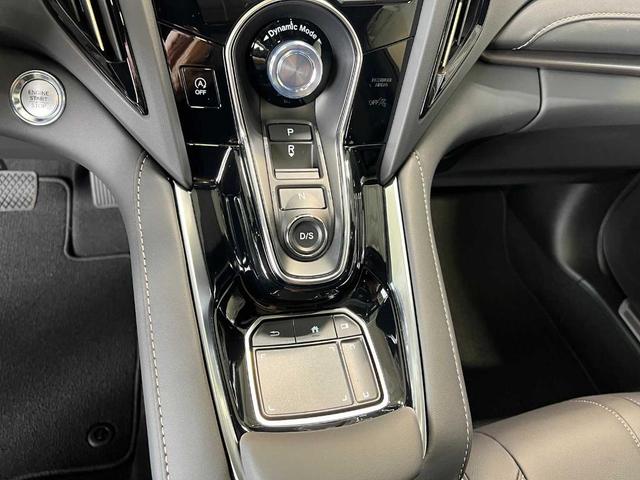 Photo of 2025 Liquid Carbon Metallic Acura RDX