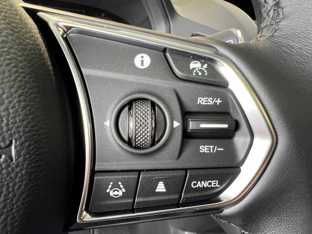Photo of 2025 Liquid Carbon Metallic Acura RDX