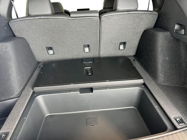 Photo of 2025 Liquid Carbon Metallic Acura RDX