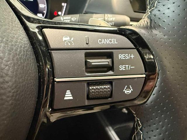 Photo of 2025 Urban Gray Pearl Acura ADX
