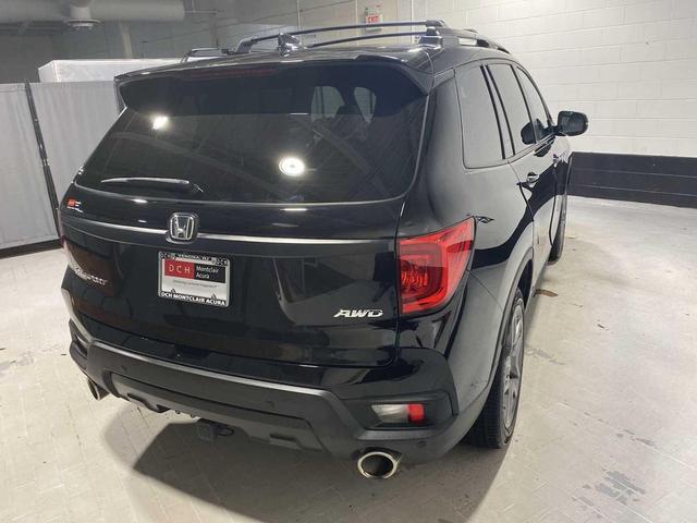 Photo of 2023 Crystal Black Pearl Honda Passport