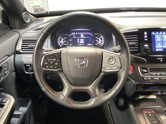 Photo of 2023 Crystal Black Pearl Honda Passport