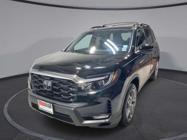 Photo of 2023 Crystal Black Pearl Honda Passport
