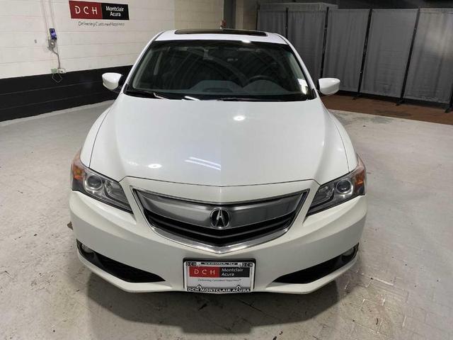 Photo of 2013 White Acura ILX