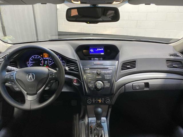Photo of 2013 White Acura ILX