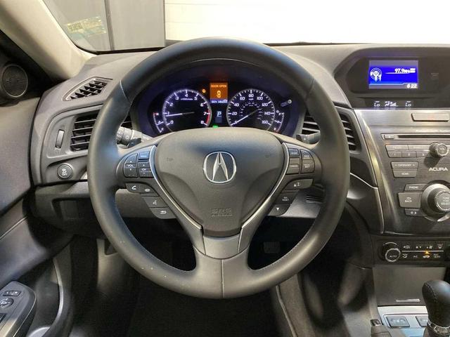 Photo of 2013 White Acura ILX