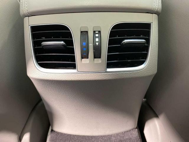 Photo of 2019 Victoria Black Genesis G80