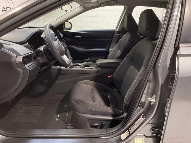 Photo of 2020 Gun Metallic Nissan Altima