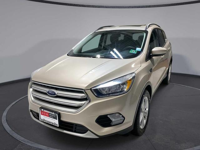 Photo of 2018 White Gold Metallic Ford Escape