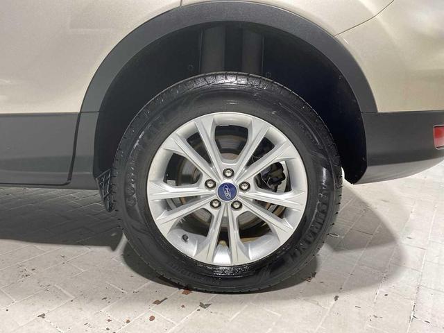 Photo of 2018 White Gold Metallic Ford Escape