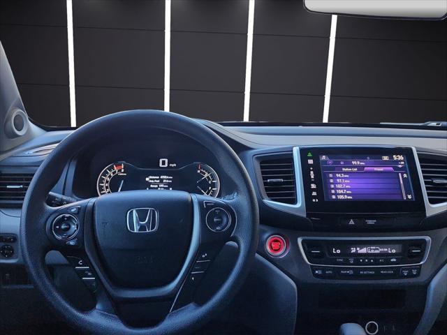 Photo of 2016 Black Honda Pilot