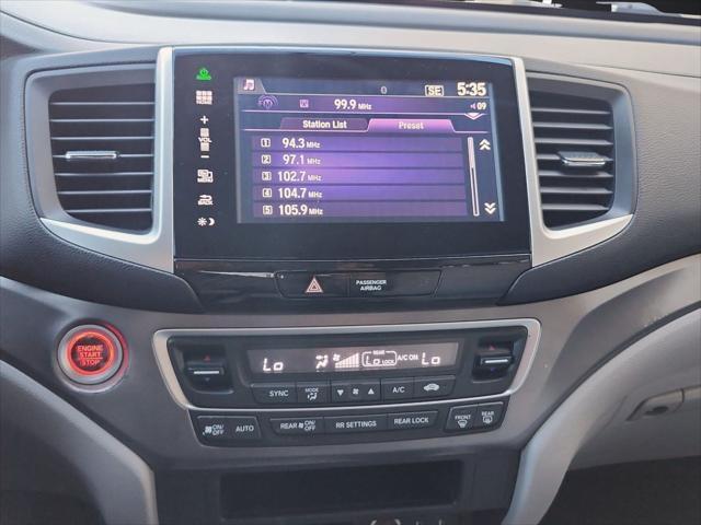 Photo of 2016 Black Honda Pilot